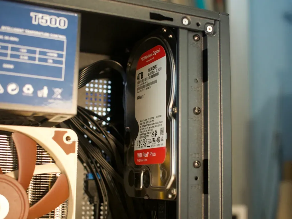 WD Red 4TB in the Case