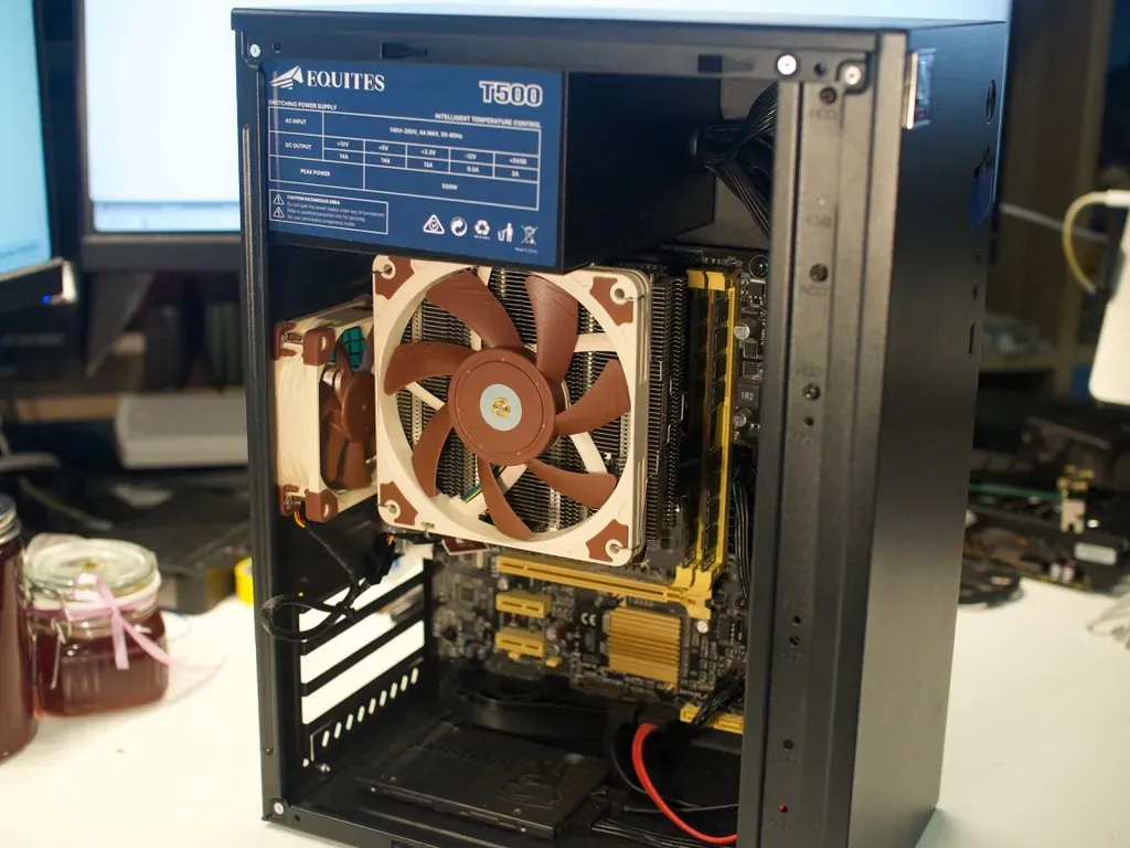 Case Internals but closer