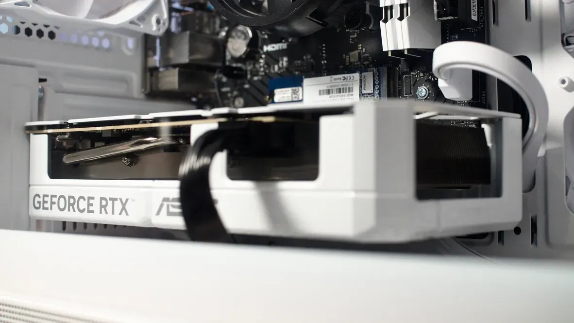 Asus Dual GeForce RTX 5060 Ti O16G