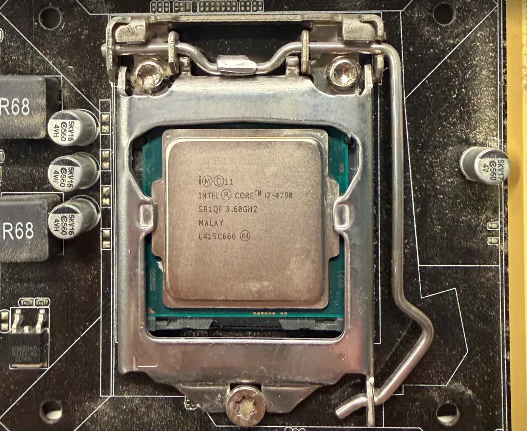 Intel i7-4790K